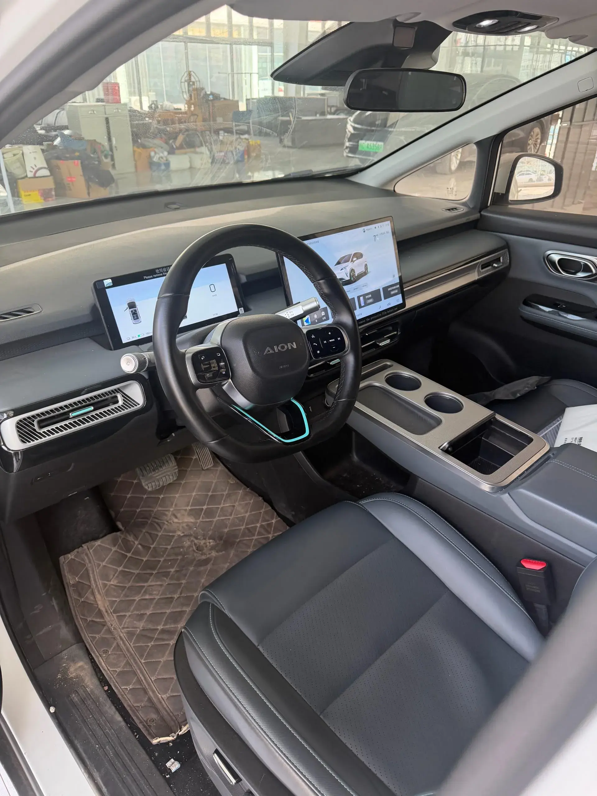 2023 AION Y thumbnail 2