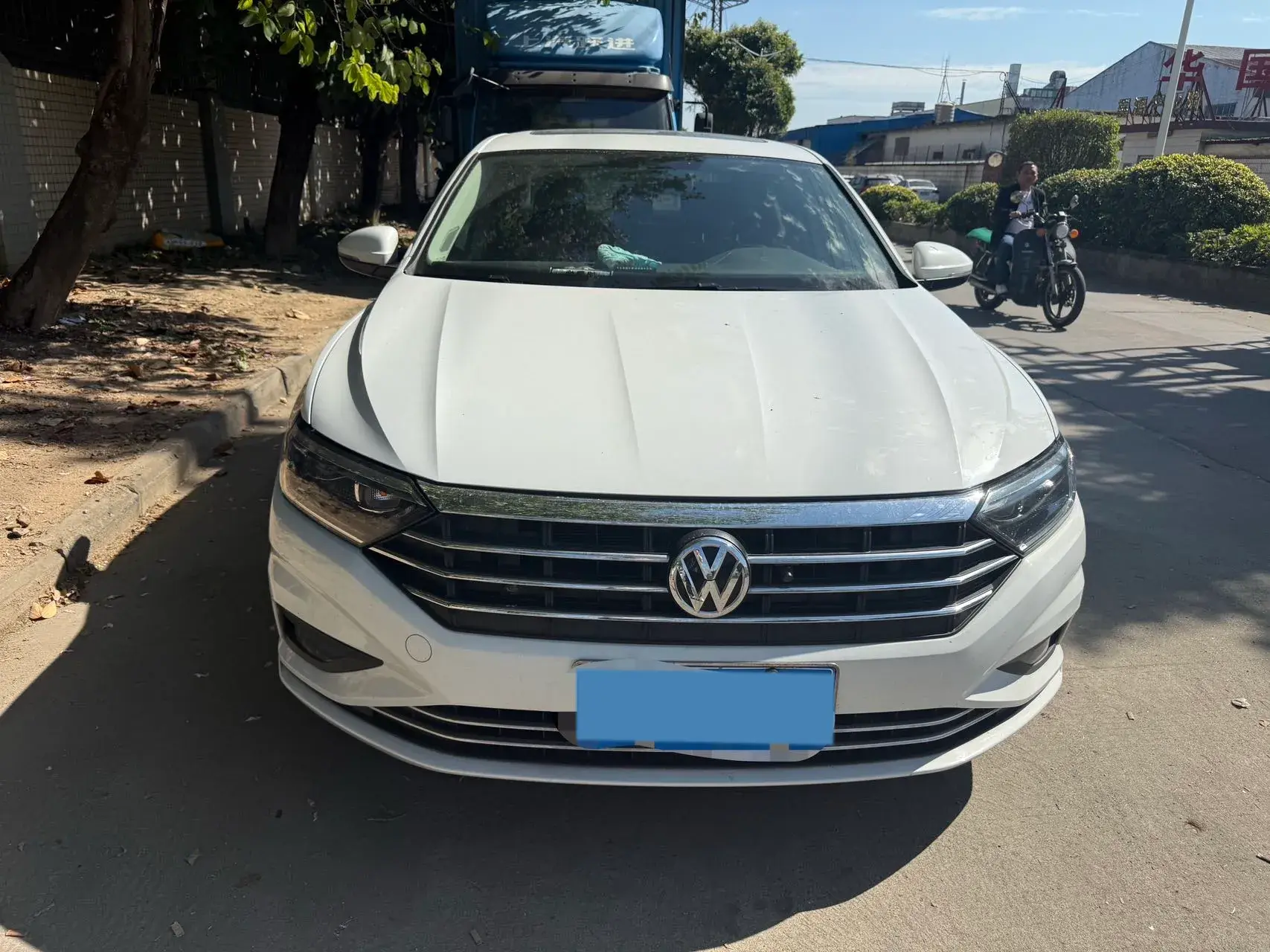 2021 VOLKSWAGEN SAGITAR thumbnail 2