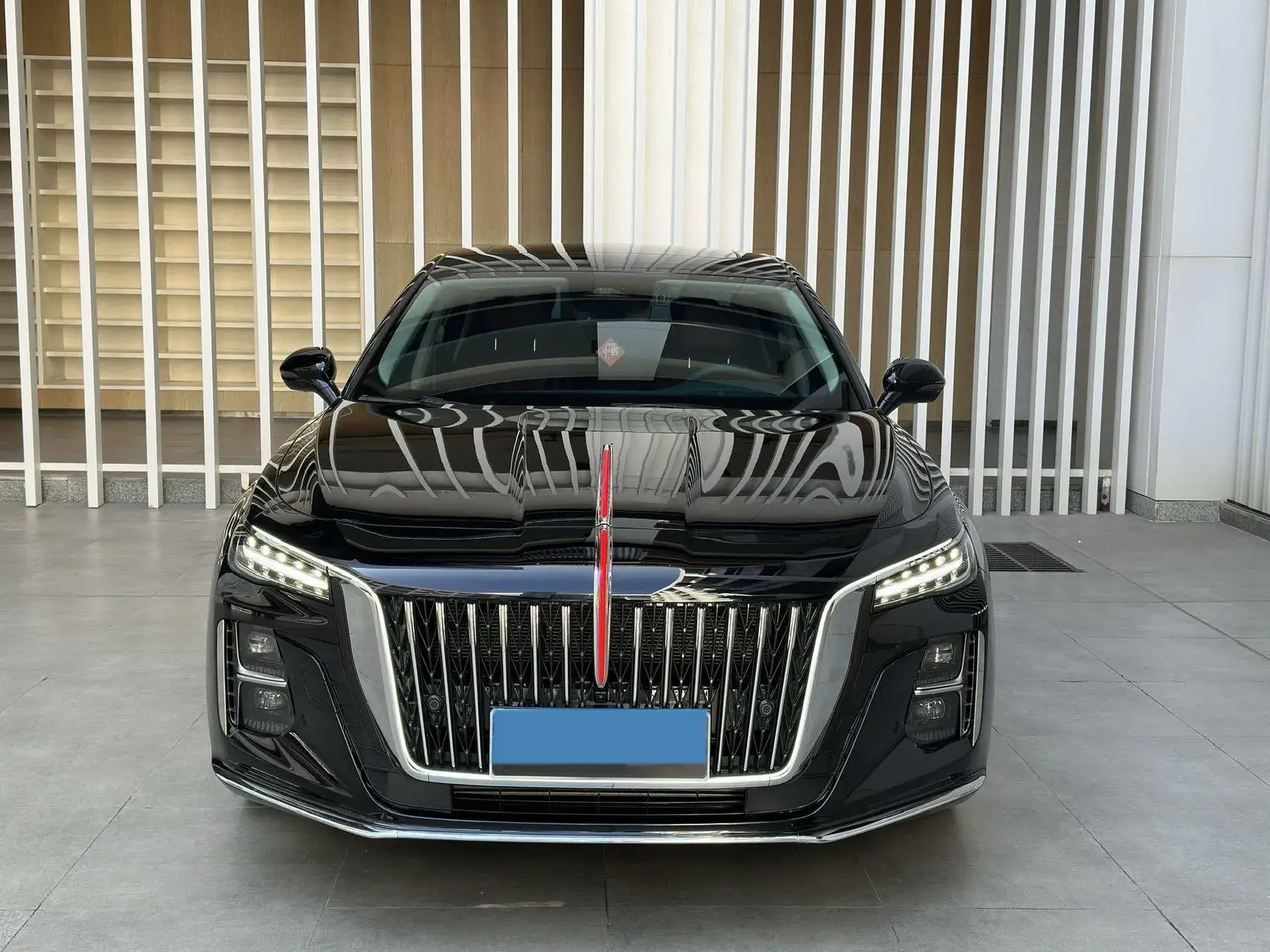 2024 HONGQI H5 thumbnail 2