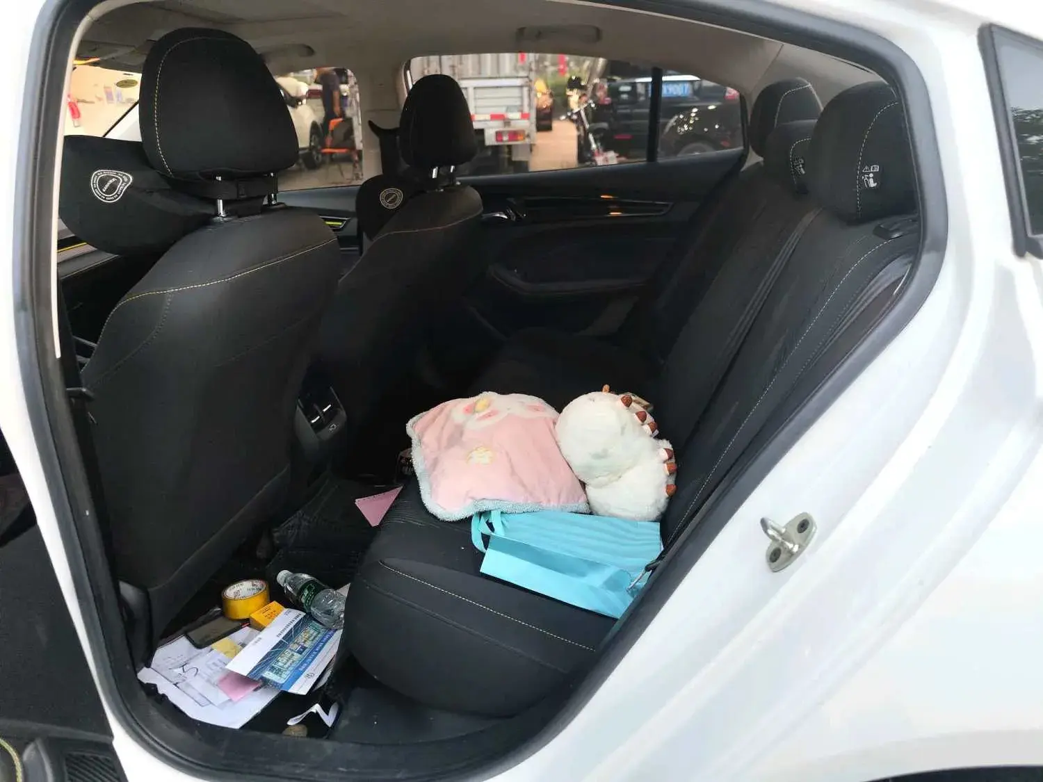 2021 ROEWE I5 thumbnail 3