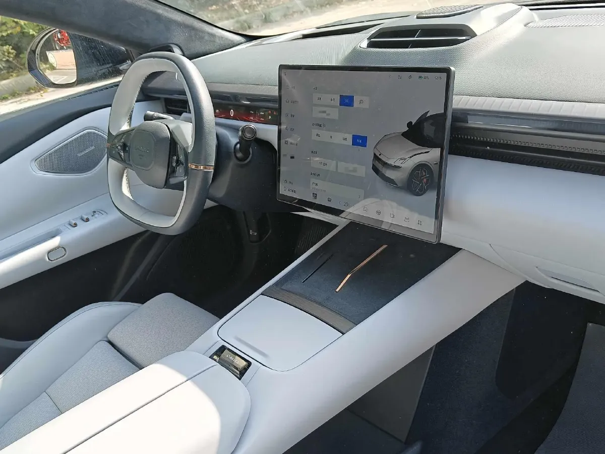 2024 LYNK&CO Z10 BEV 95KWH,autocango,china used car exporter,china ev exporter,chinese used car exporter,chinese used ev exporter