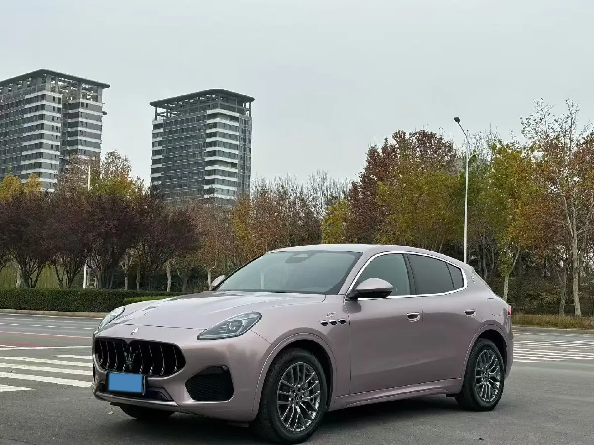 2023 Maserati Grecale 2.0T 300HP L4 8AT,autocango,china used car exporter,china ev exporter,chinese used car exporter,chinese used ev exporter