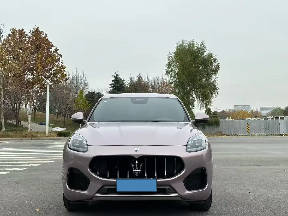 2023 Maserati Grecale 2.0T 300HP L4 8AT,autocango,china used car exporter,china ev exporter,chinese used car exporter,chinese used ev exporter