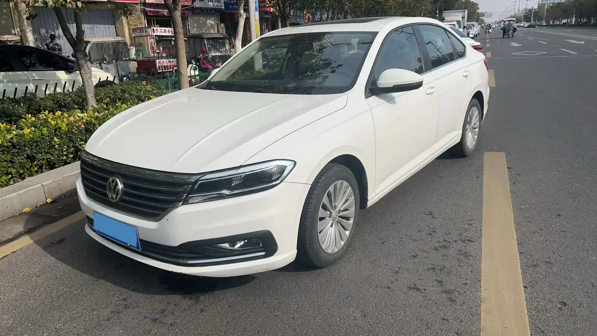 2018 VOLKSWAGEN LAVIDA view 1