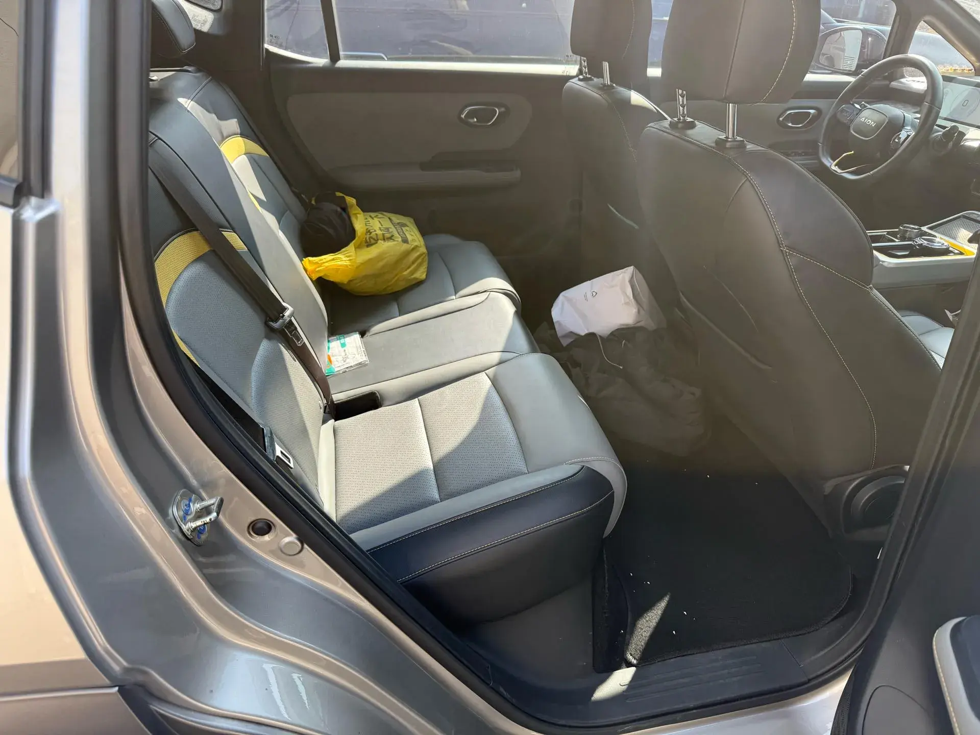 2022 AION Y thumbnail 4