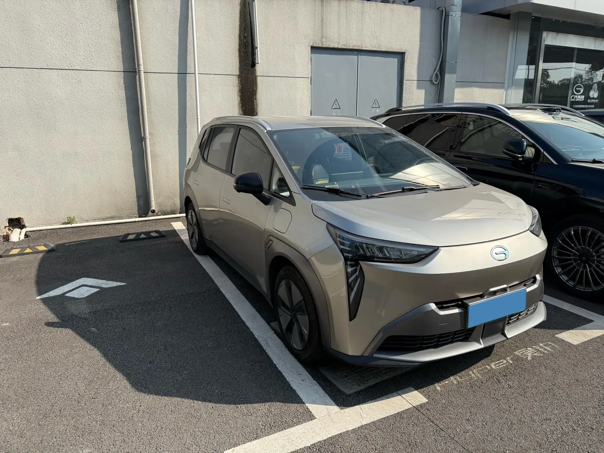 2022 AION Y thumbnail 2