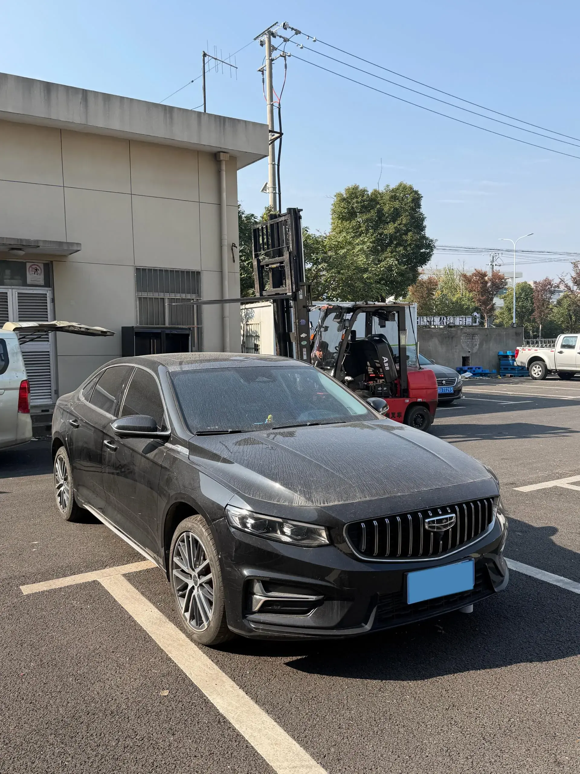 2023 GEELY PREFACE thumbnail 2