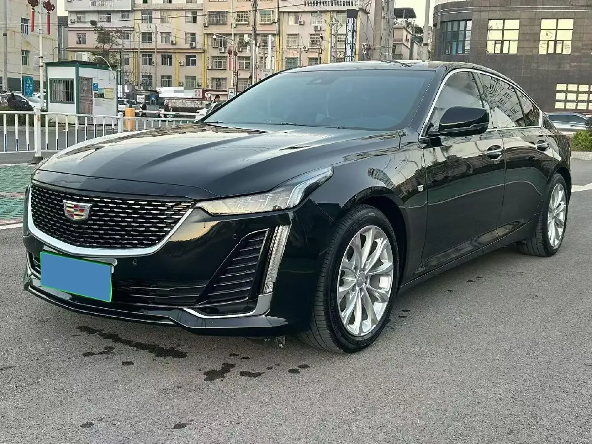 2023 Cadillac CT5 2.0T 237HP L4 10AT