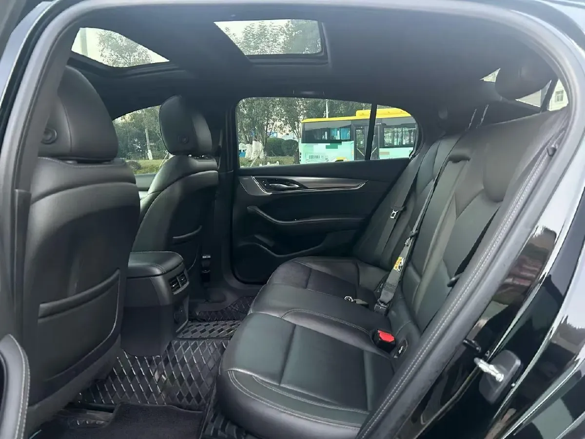 2023 Cadillac CT5 2.0T 237HP L4 10AT,autocango,china used car exporter,china ev exporter,chinese used car exporter,chinese used ev exporter