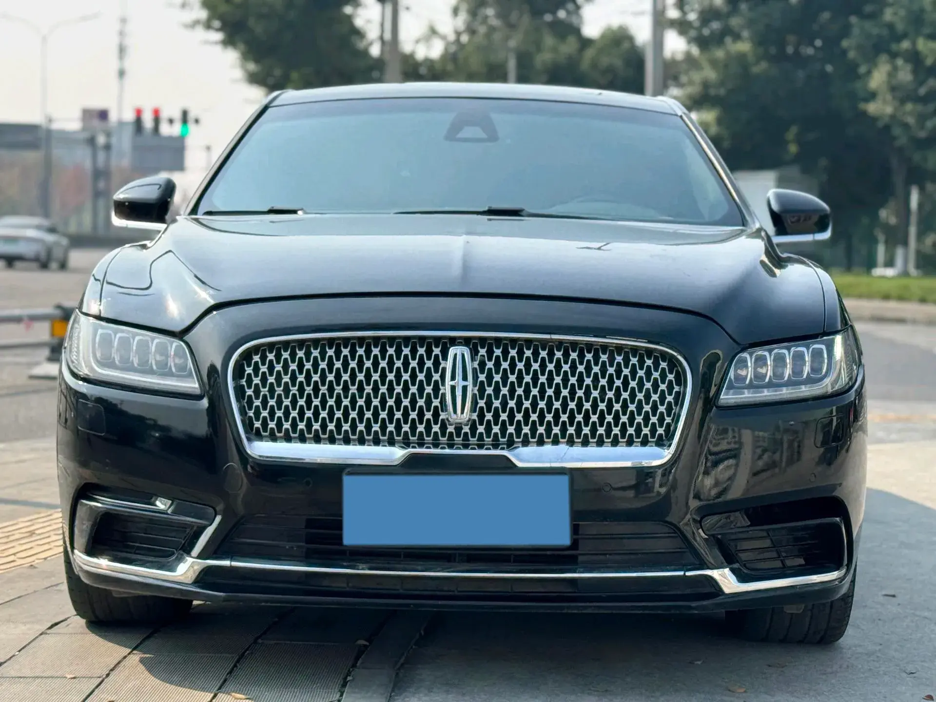 2019 LINCOLN CONTINENTAL thumbnail 2