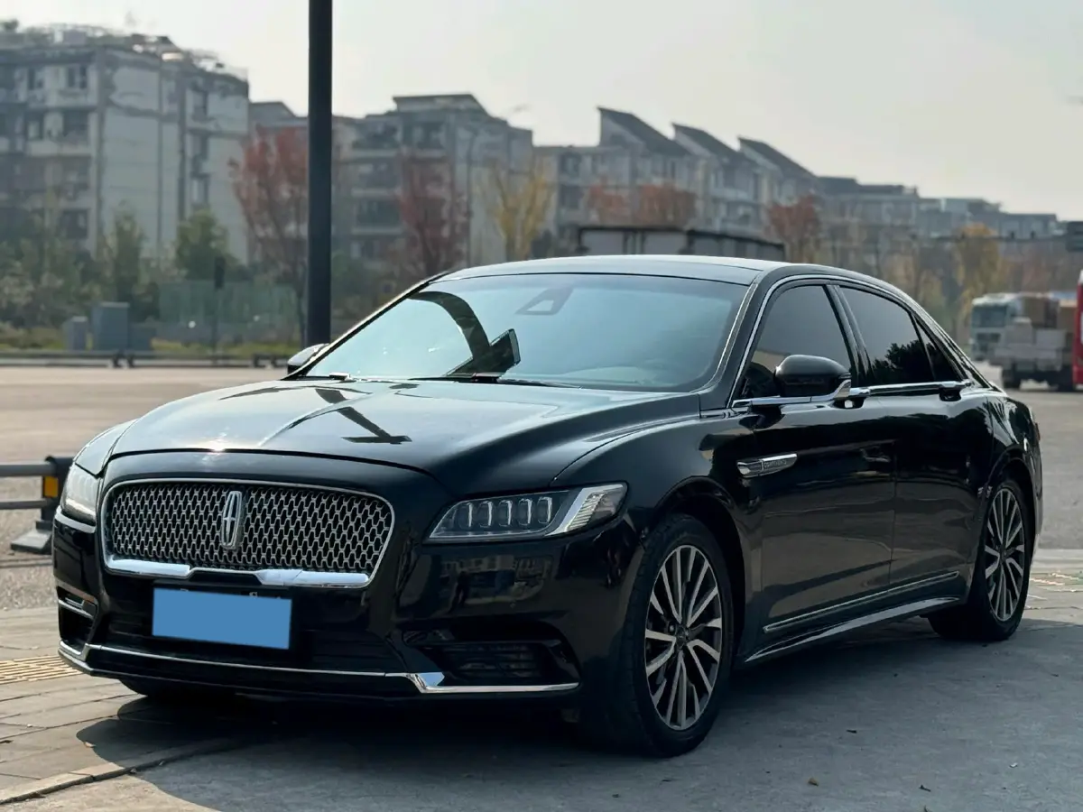 2019 Lincoln Continental 2.0T 241HP L4 6AT