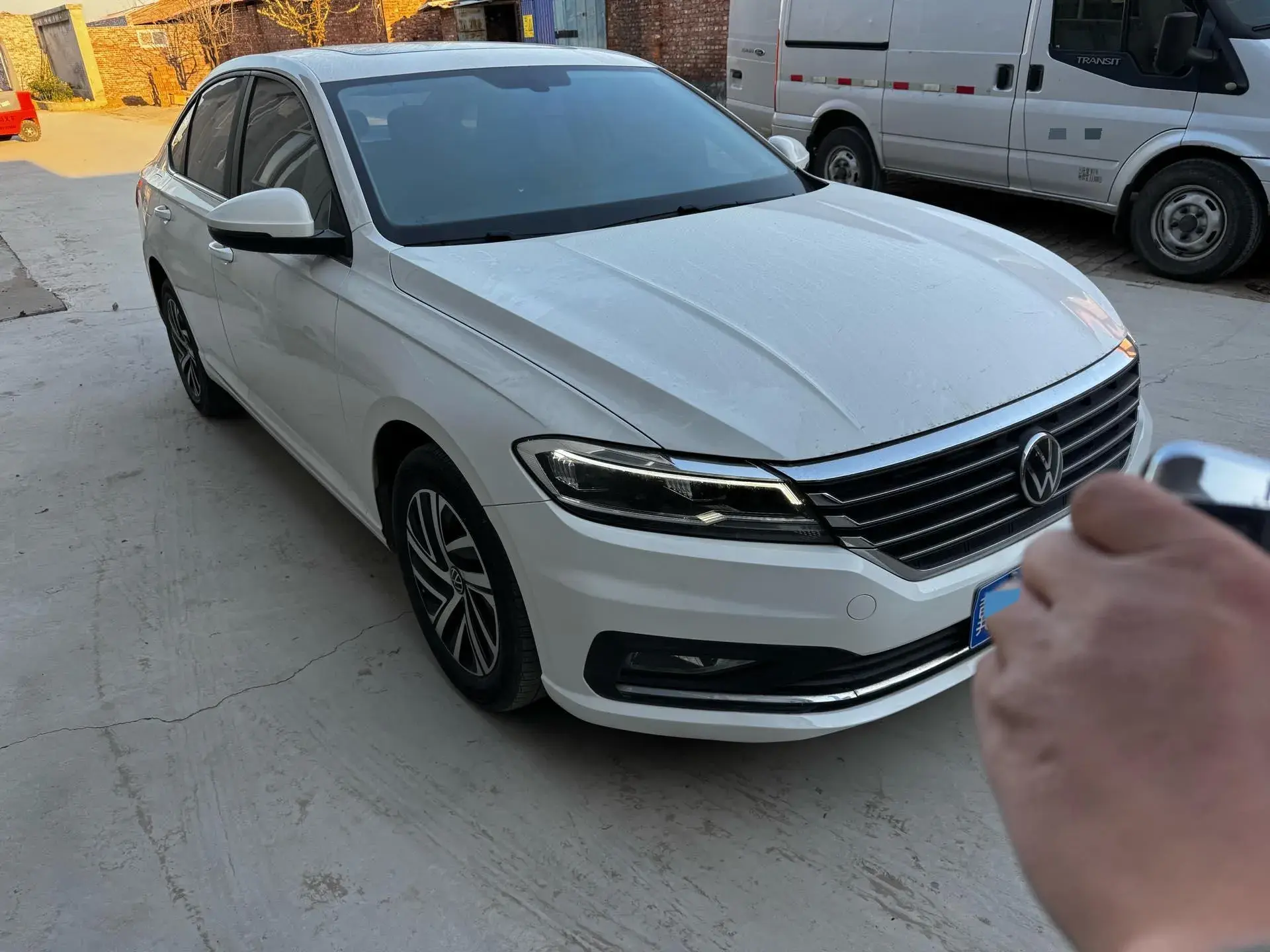 2021 VOLKSWAGEN LAVIDA thumbnail 3
