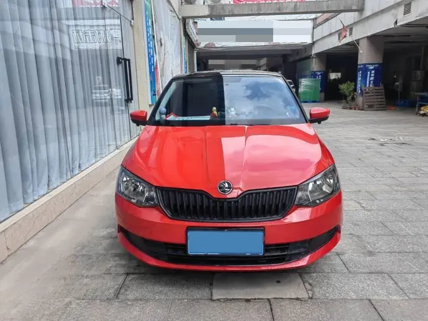 2017 SKODA FABIA thumbnail 2