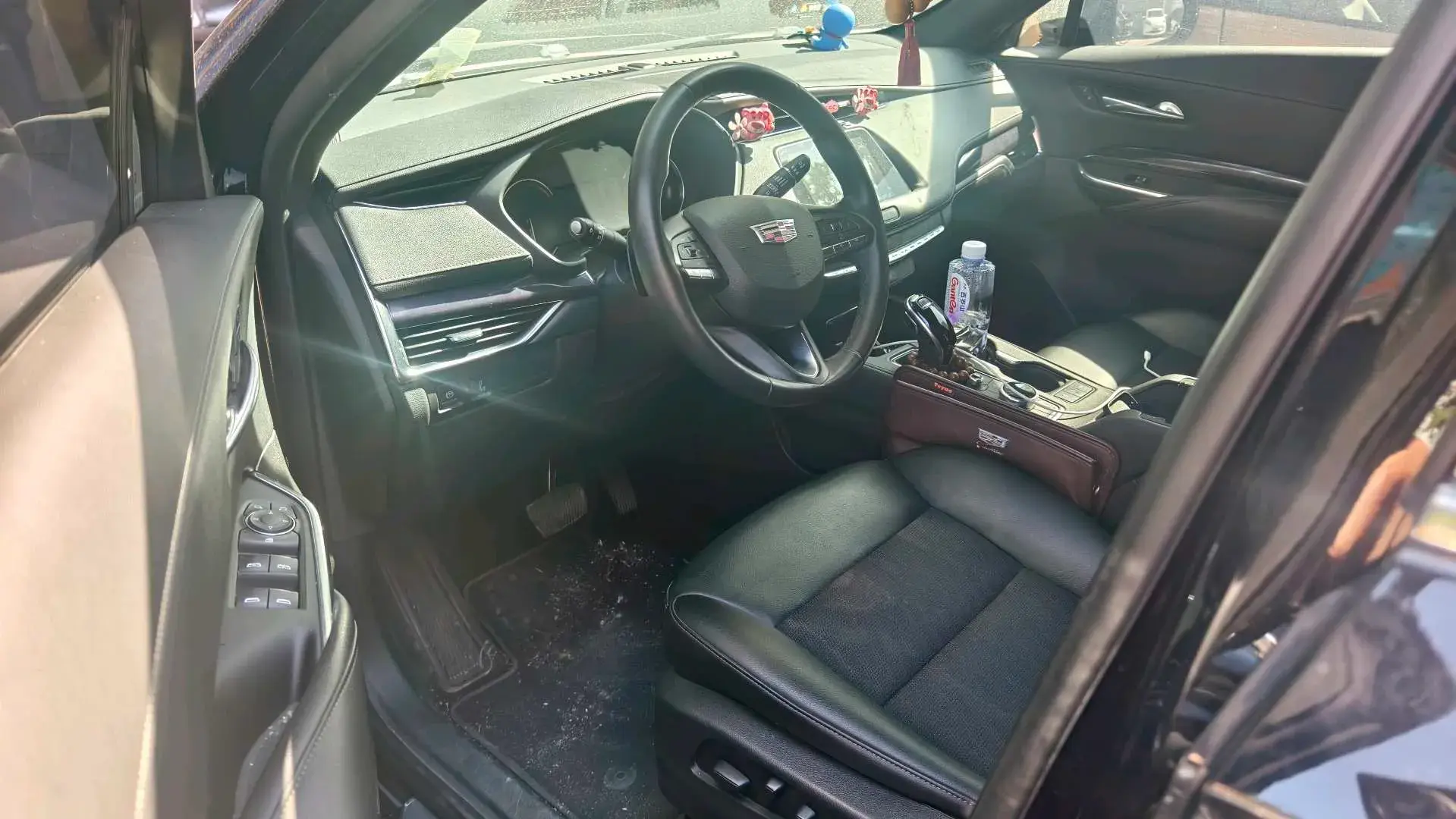 2021 CADILLAC XT4 thumbnail 2