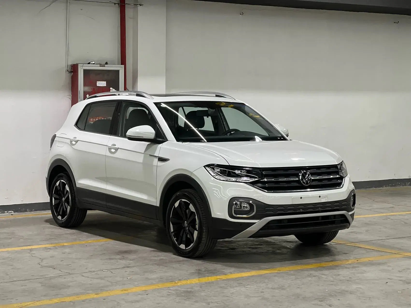 2021 VOLKSWAGEN TACQUA thumbnail 3