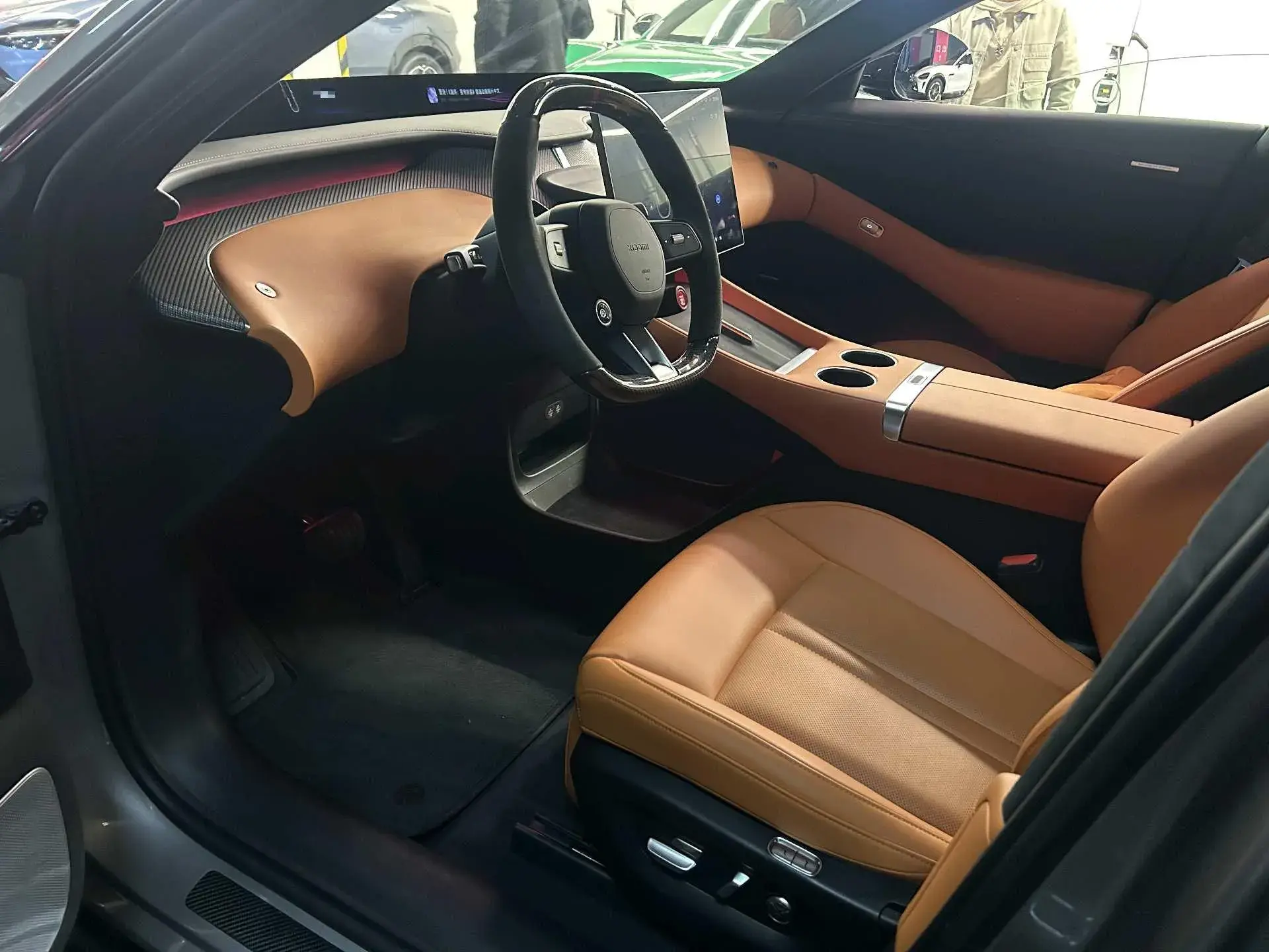 2025 MI YU7 thumbnail 4