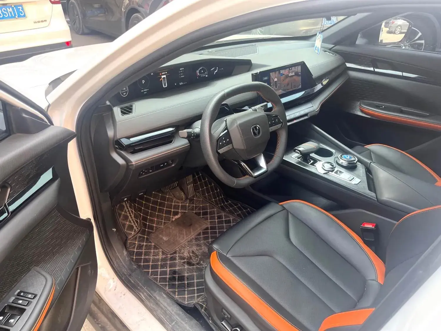 2023 CHANGAN UNI-V thumbnail 3