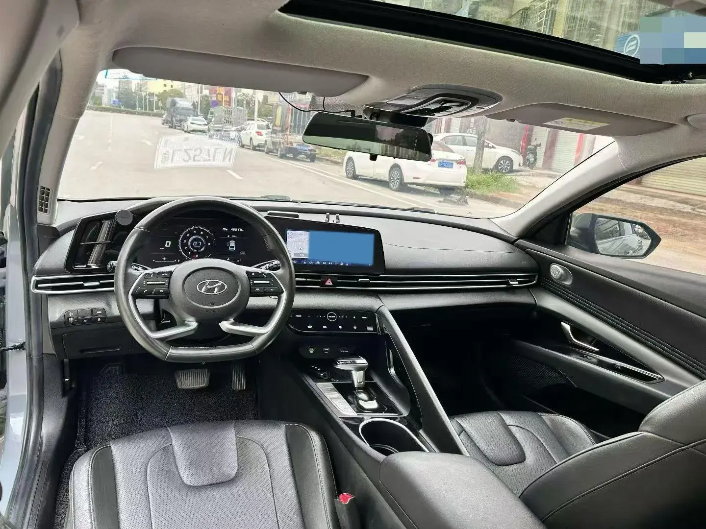 2021 HYUNDAI ELANTRA thumbnail 3