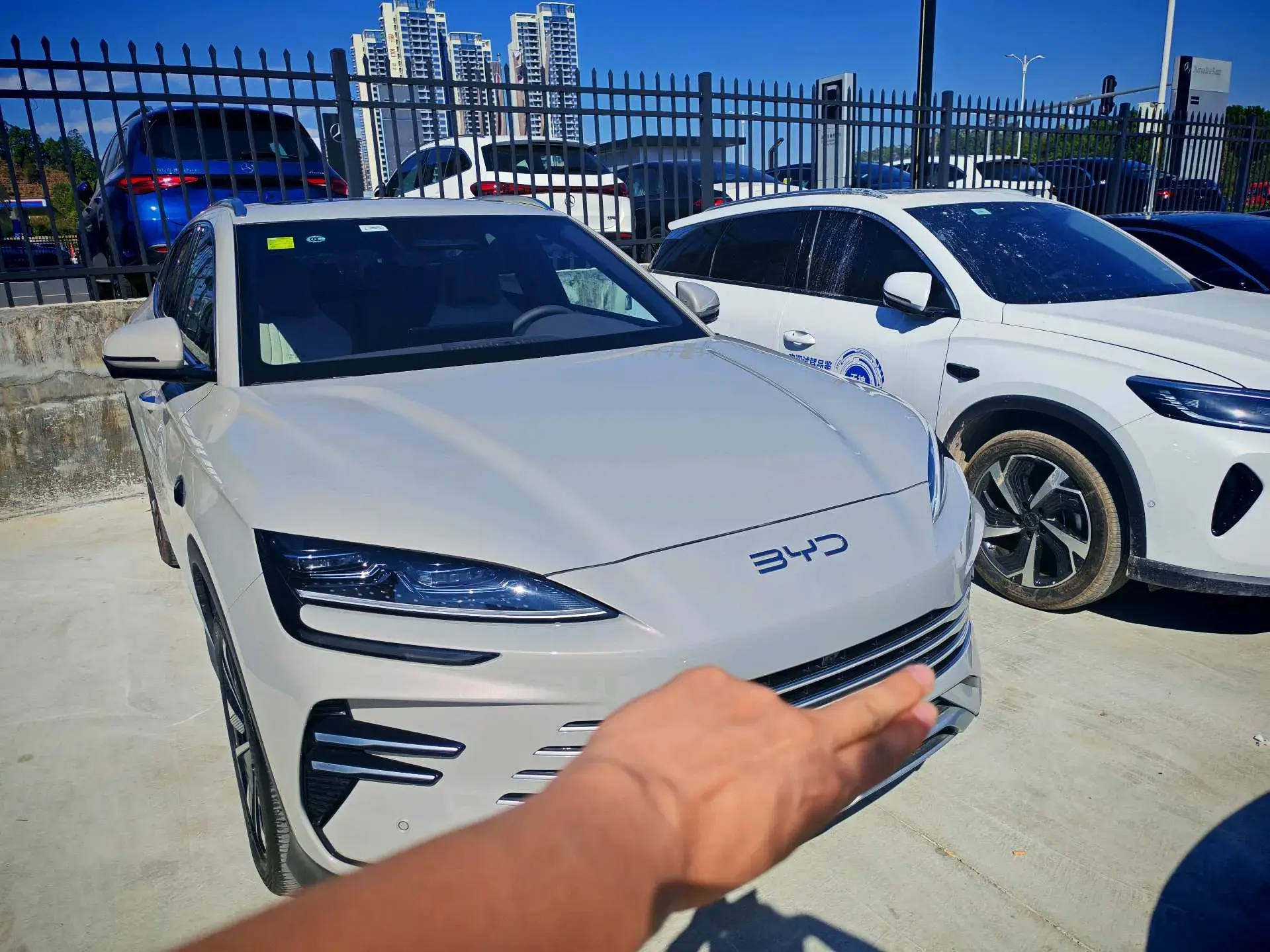 2025 BYD SONG thumbnail 2