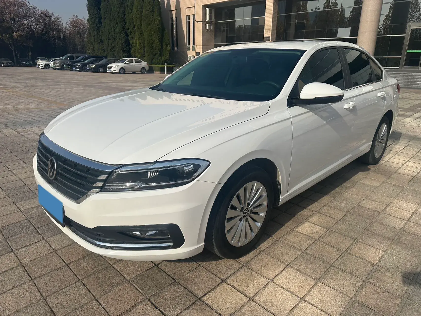 2021 VOLKSWAGEN LAVIDA view 1