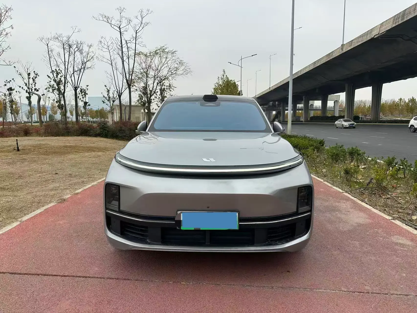 2023 LI L8 thumbnail 2