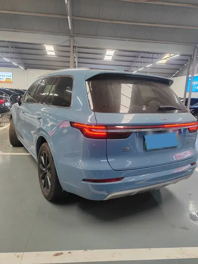 2021 LI ONE thumbnail 4