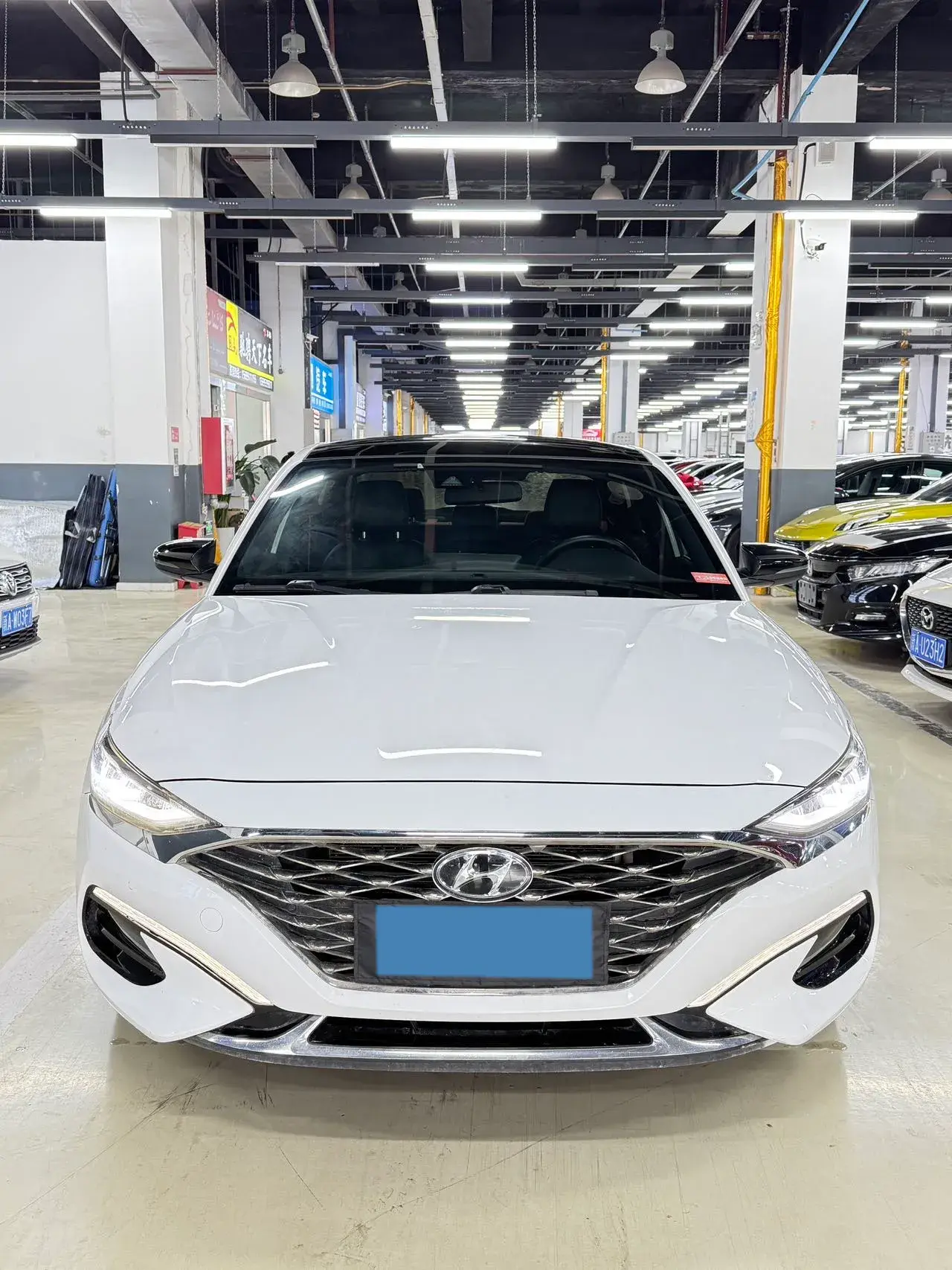 2019 HYUNDAI LA thumbnail 2