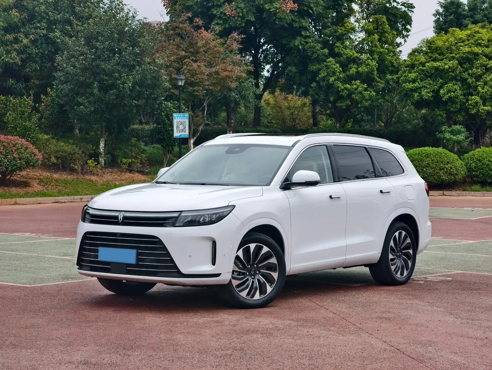 2022 AITO AITO view 1