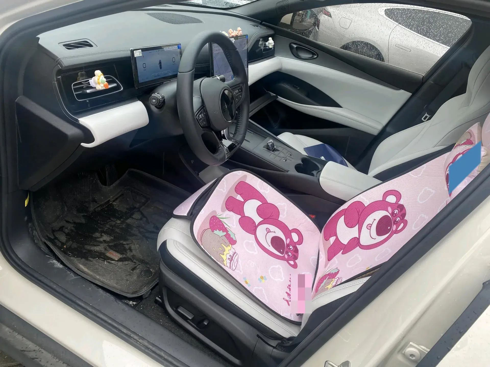 2024 BYD SEAL thumbnail 2