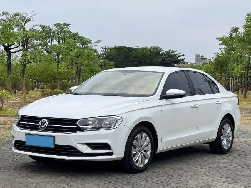 2019 VOLKSWAGEN BORA view 1