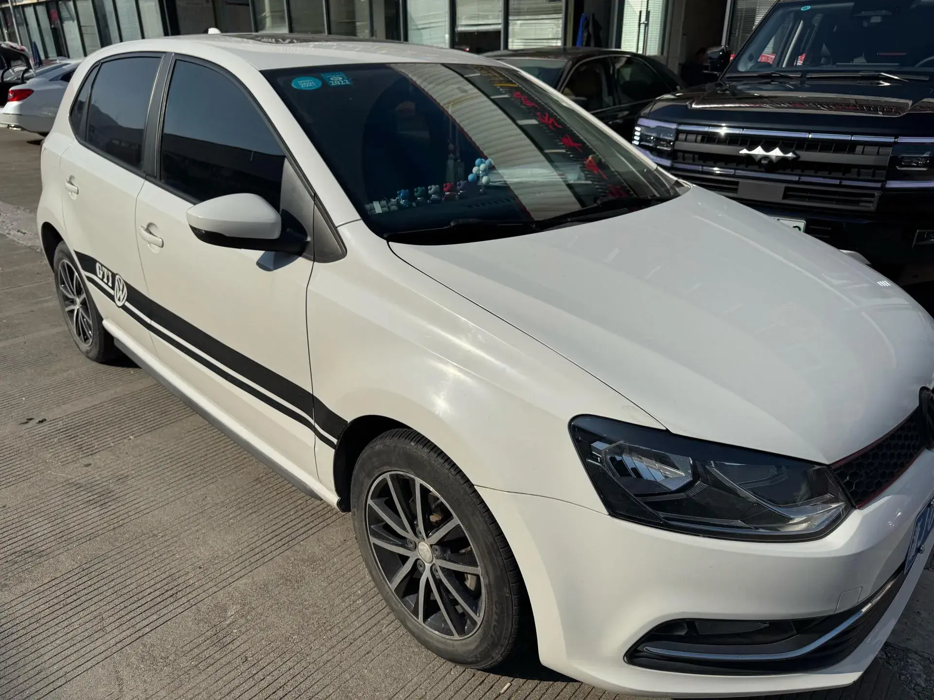 2018 VOLKSWAGEN POLO thumbnail 3