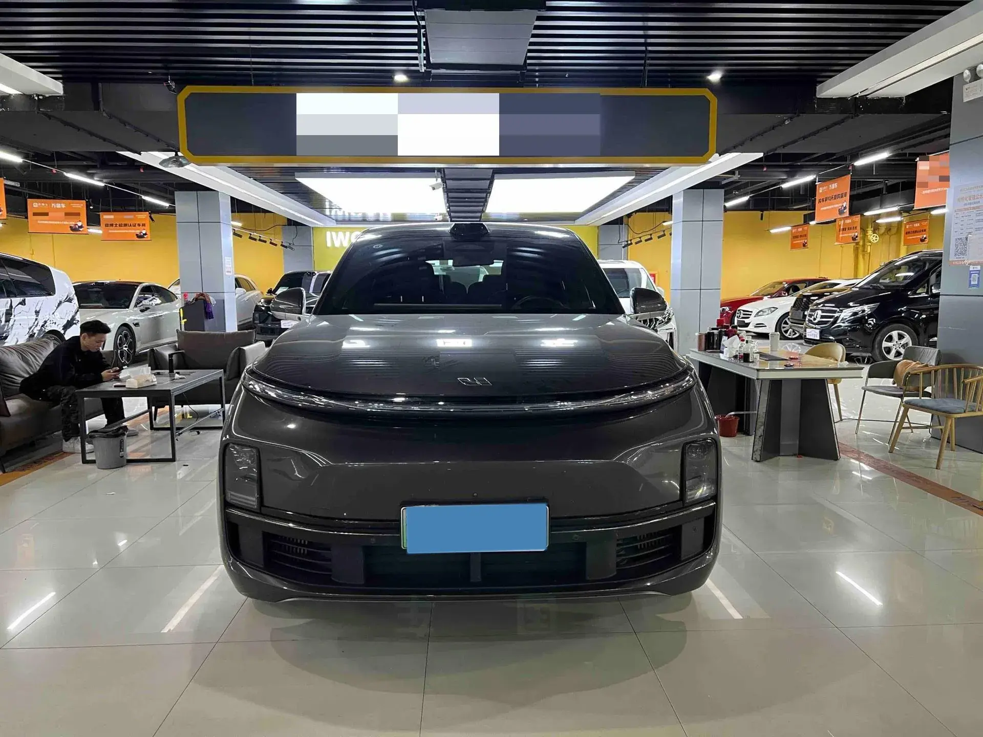 2022 LI L9 thumbnail 2