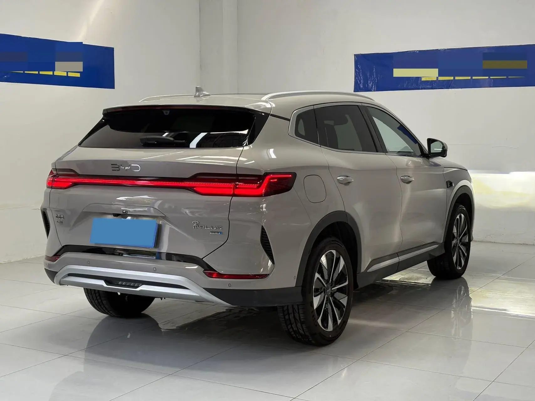 2025 BYD SONG thumbnail 4