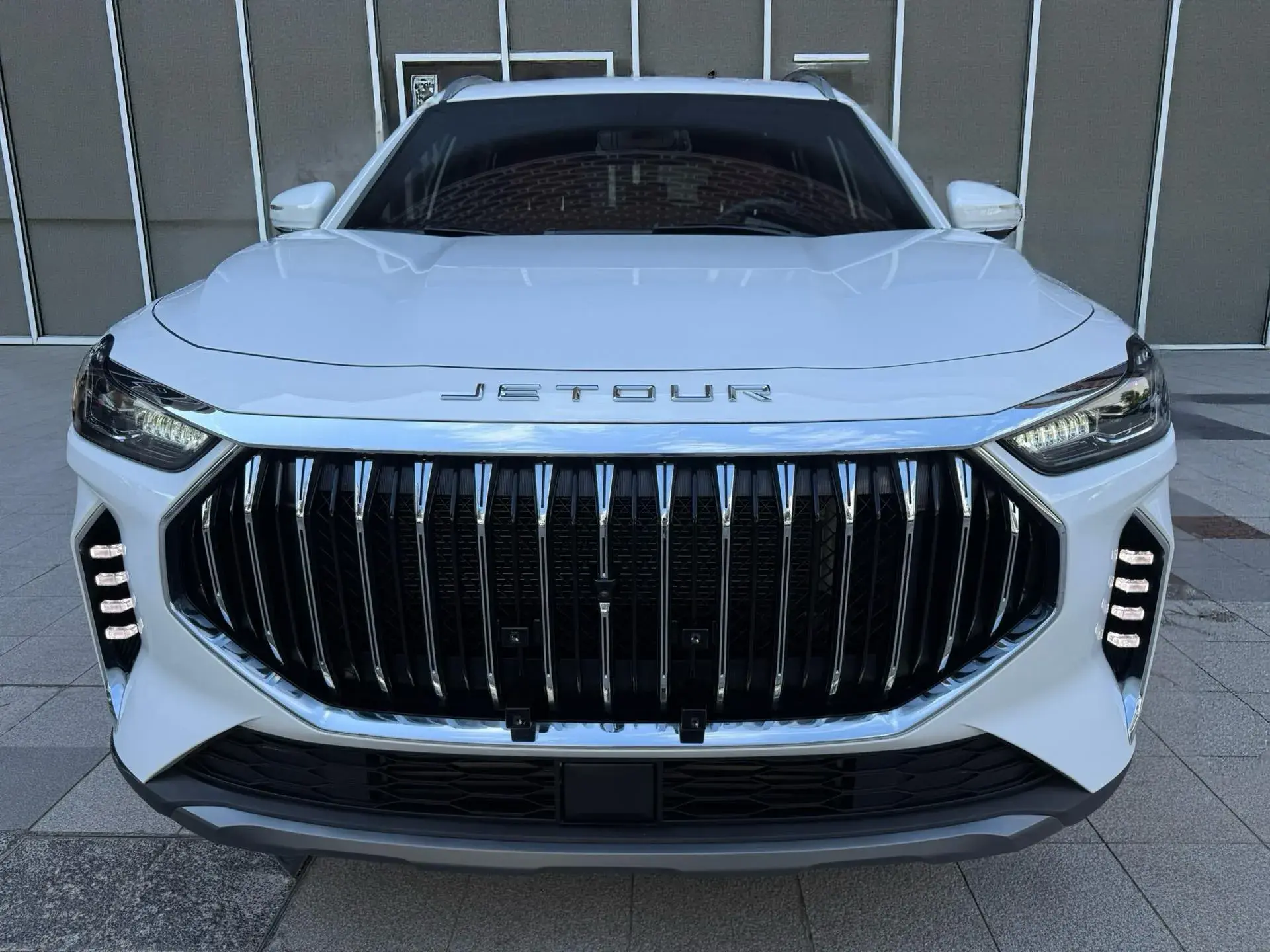 2023 JETOUR X70 thumbnail 2