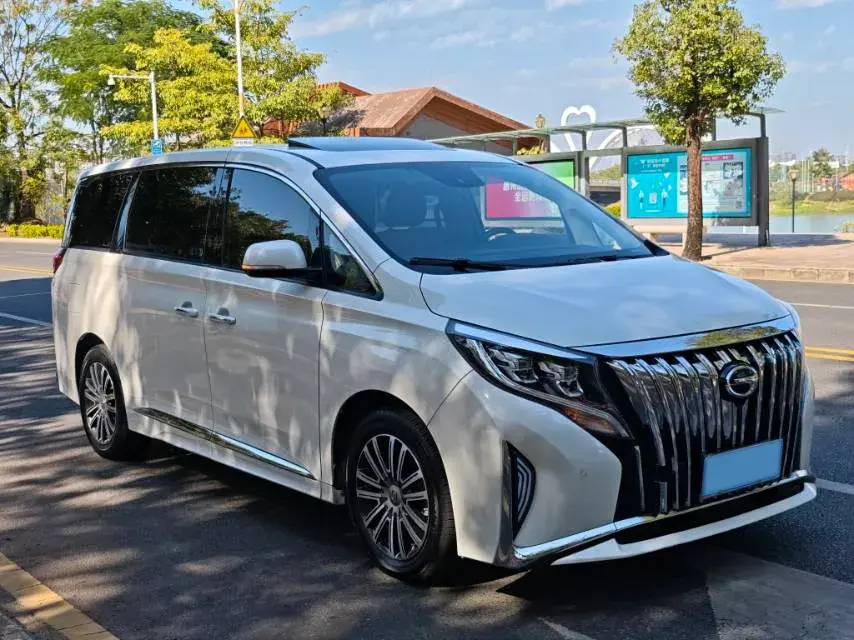 2021 GAC TRUMPCHI thumbnail 3