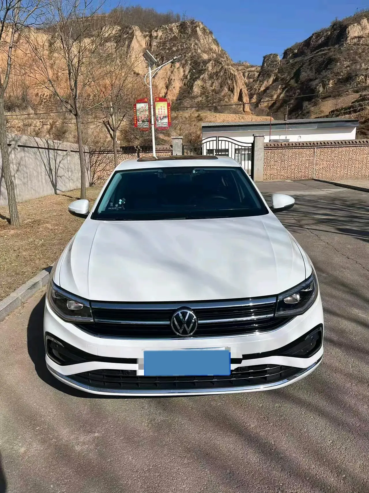 2023 VOLKSWAGEN BORA thumbnail 2