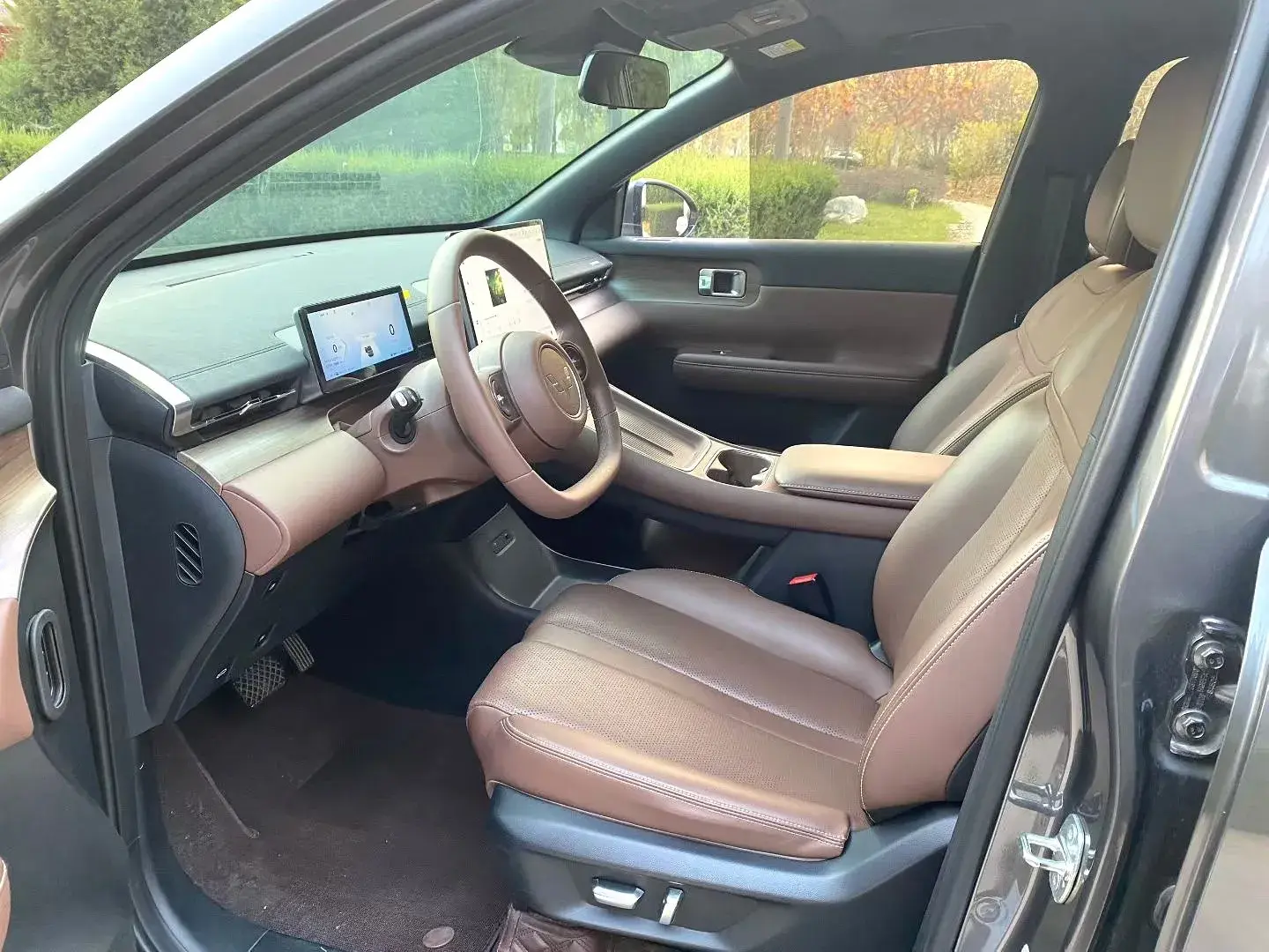 2024 WULING XINGGUANGS thumbnail 4