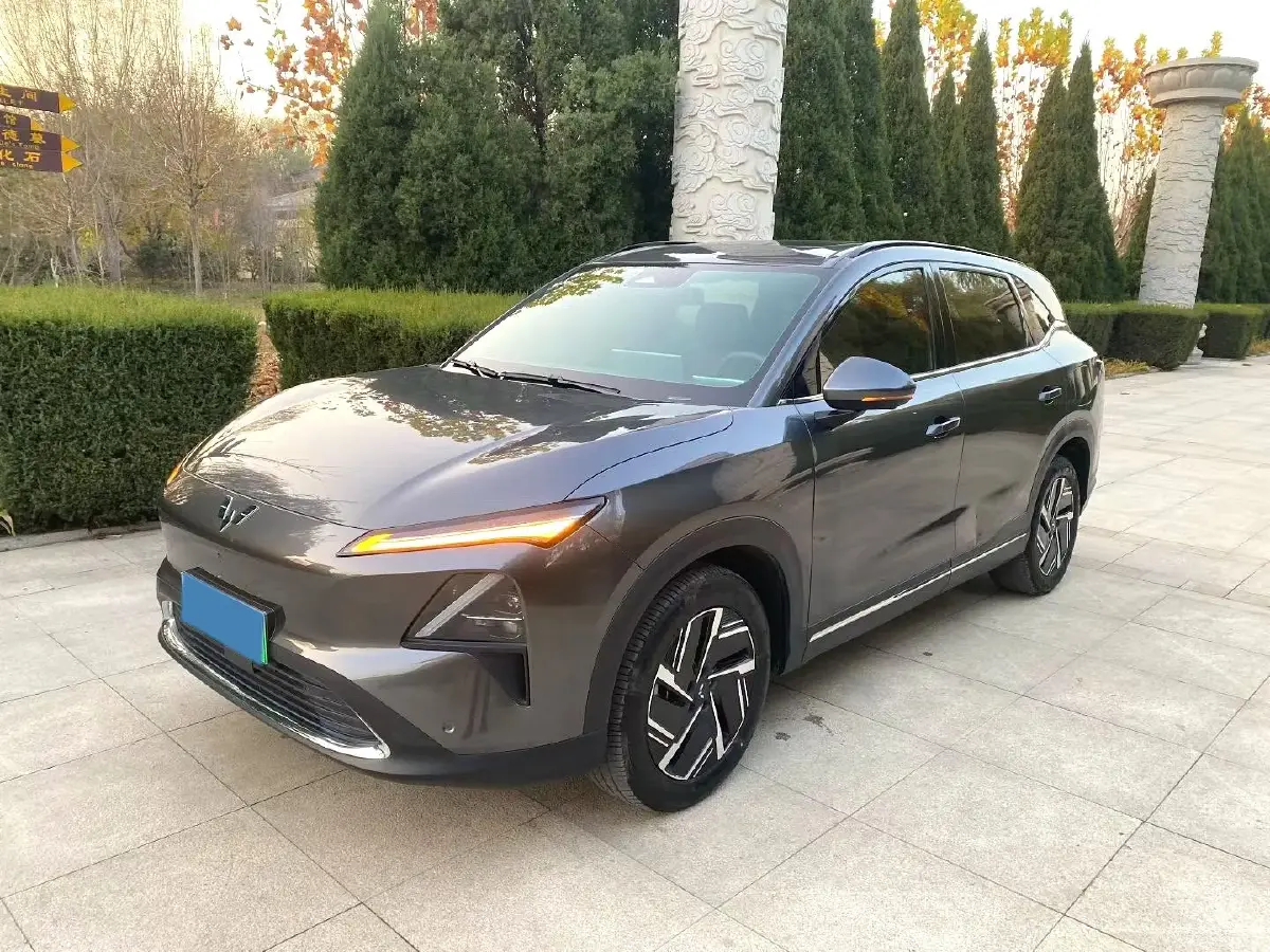 2024 WuLing XingGuangS 1.5L 106HP L4 E-CVT PHEV 20.5KWH