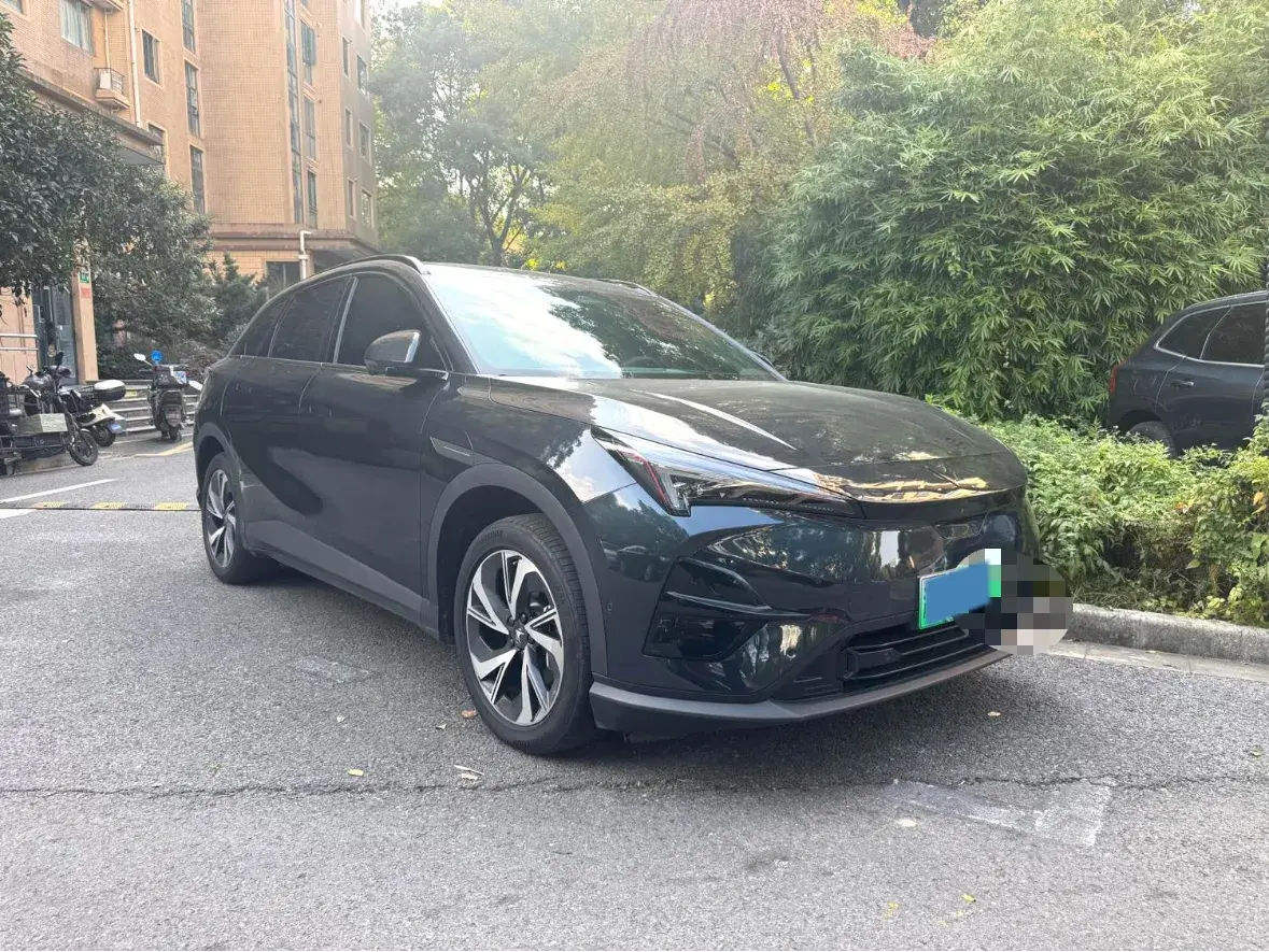 2024 ARCFOX ΑT5 thumbnail 2