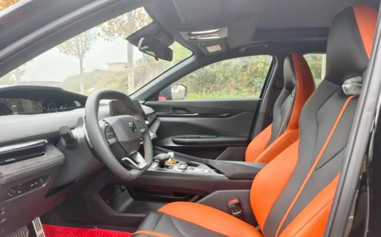 2025 CHANGAN UNI-V thumbnail 3