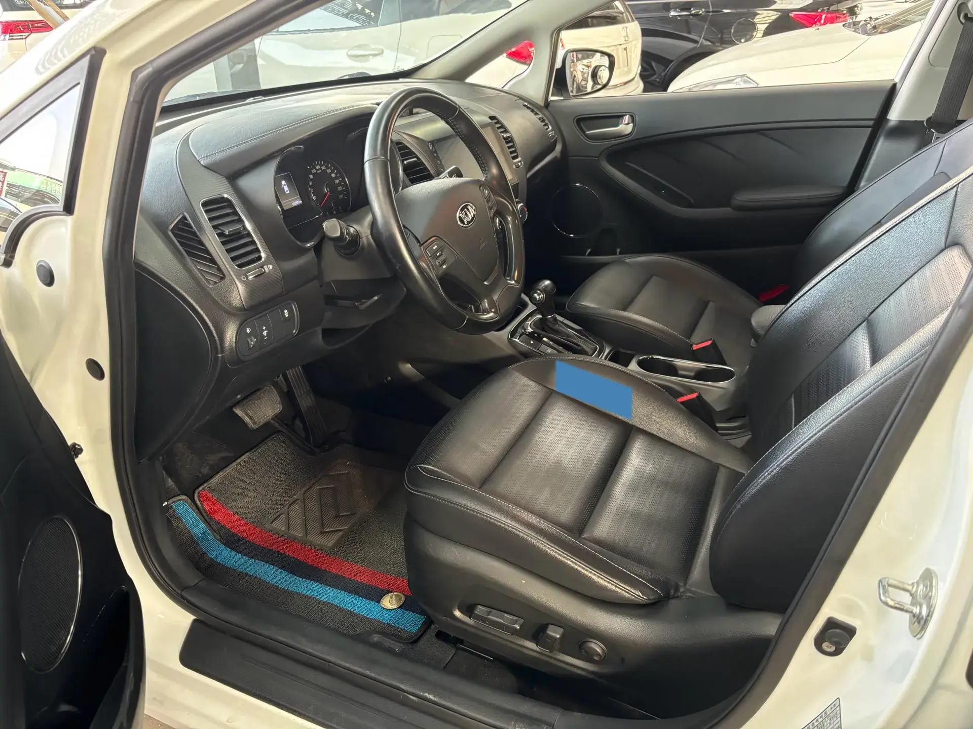 2016 KIA K3 thumbnail 2