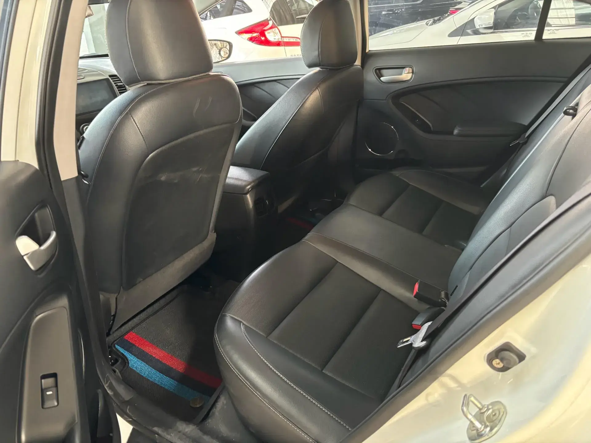 2016 KIA K3 thumbnail 3