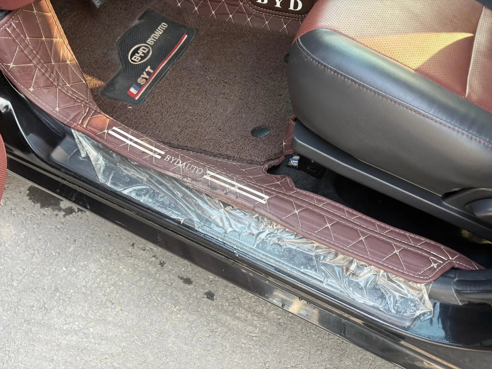 2013 BYD F3 thumbnail 4