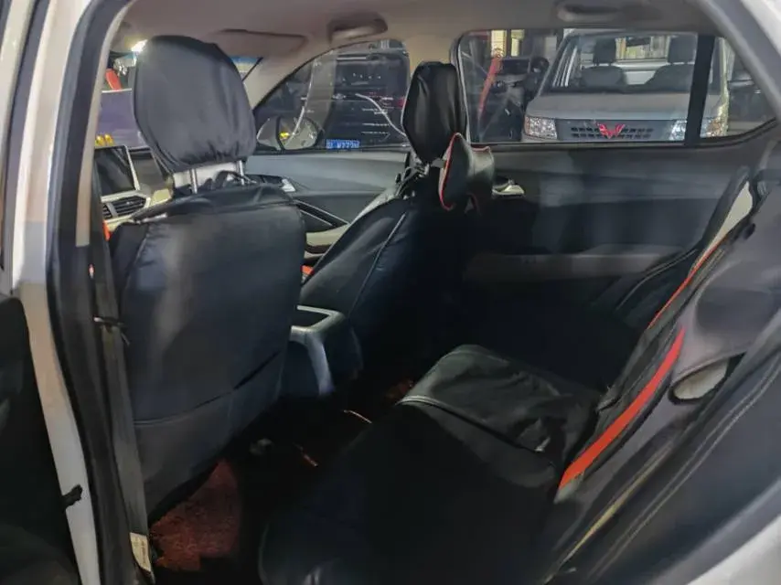 2017 BAOJUN 510 thumbnail 3