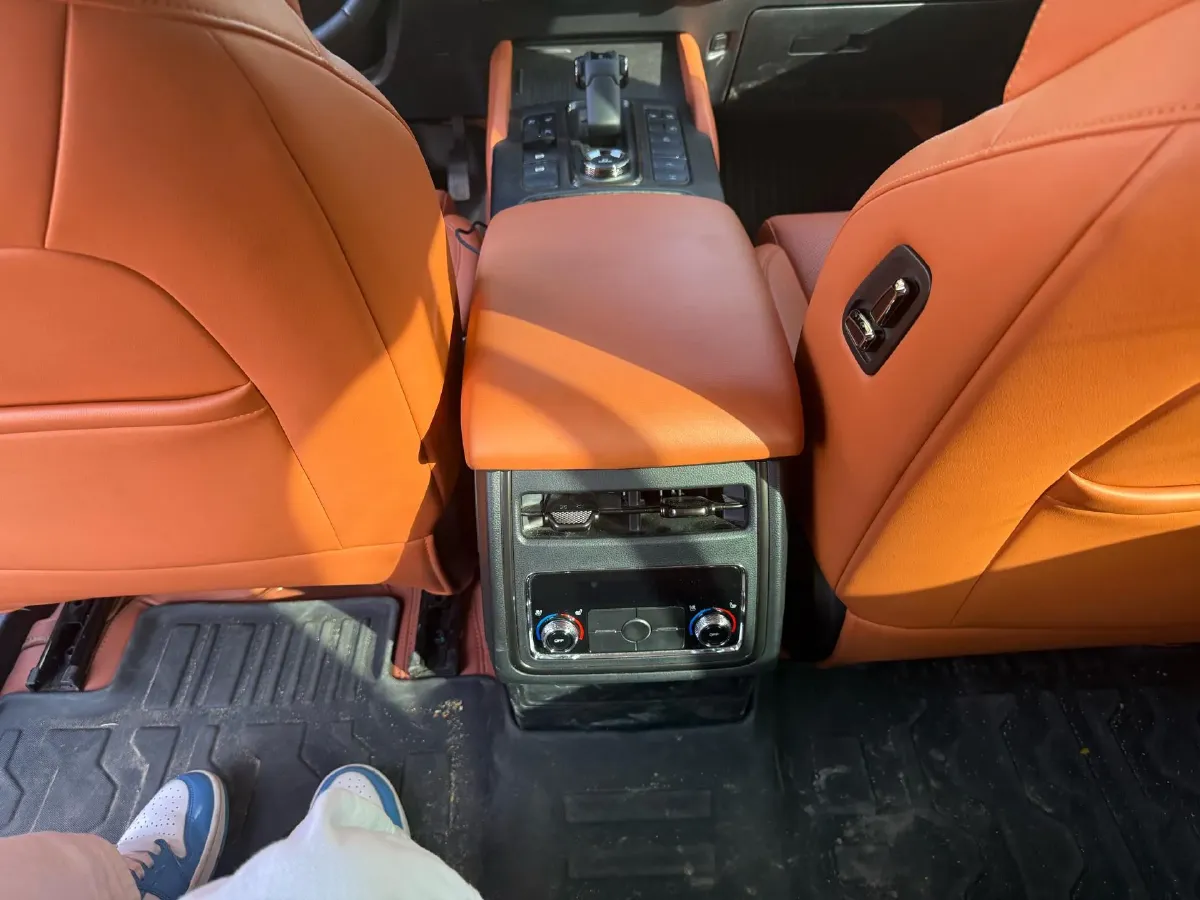 2024 Haval H9 2.0T 224HP L4 8AT,autocango,china used car exporter,china ev exporter,chinese used car exporter,chinese used ev exporter