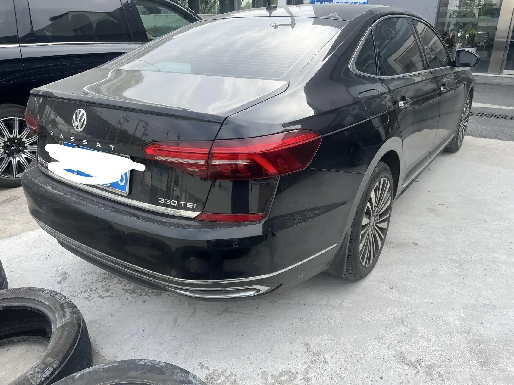 2019 VOLKSWAGEN PASSAT thumbnail 3