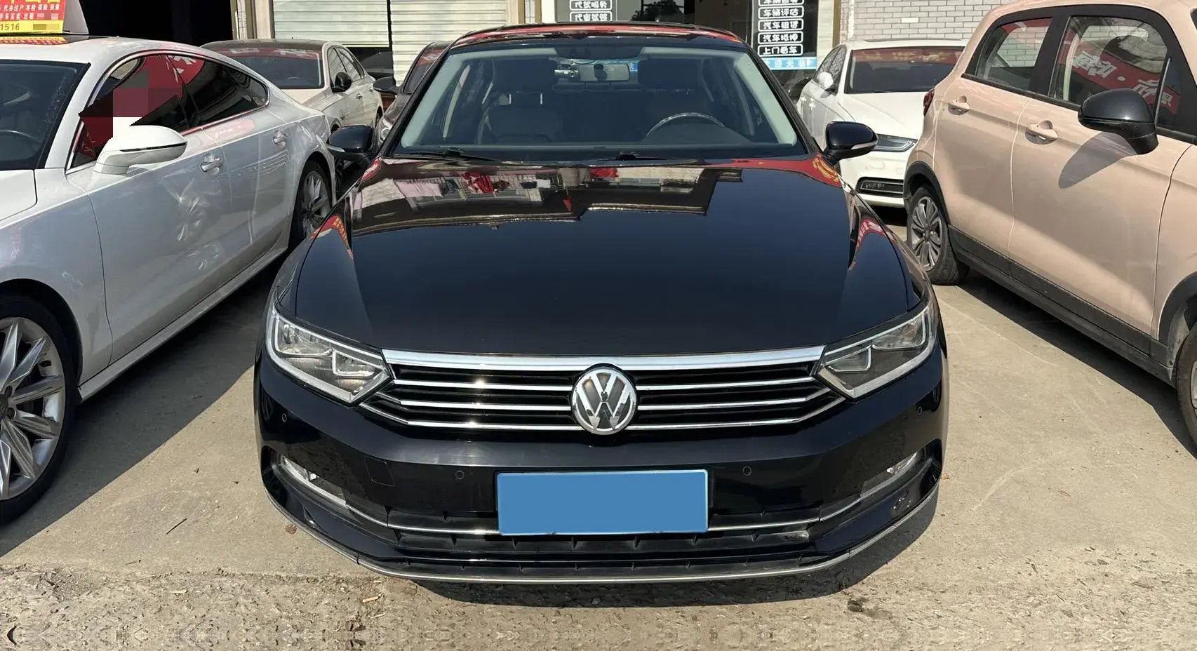 2018 VOLKSWAGEN MAGOTAN thumbnail 2