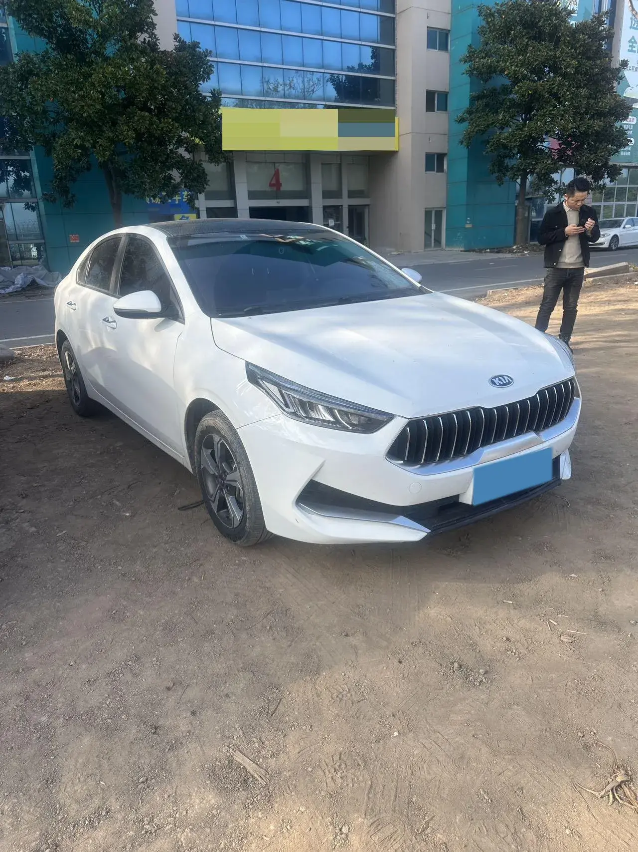 2020 KIA K3 thumbnail 2