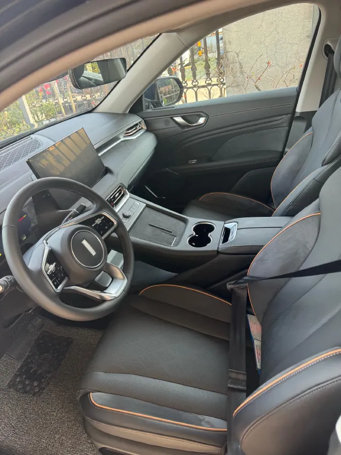 2022 WEY Latte 1.5T 156HP L4 2DHT PHEV 34KWH,autocango,china used car exporter,china ev exporter,chinese used car exporter,chinese used ev exporter