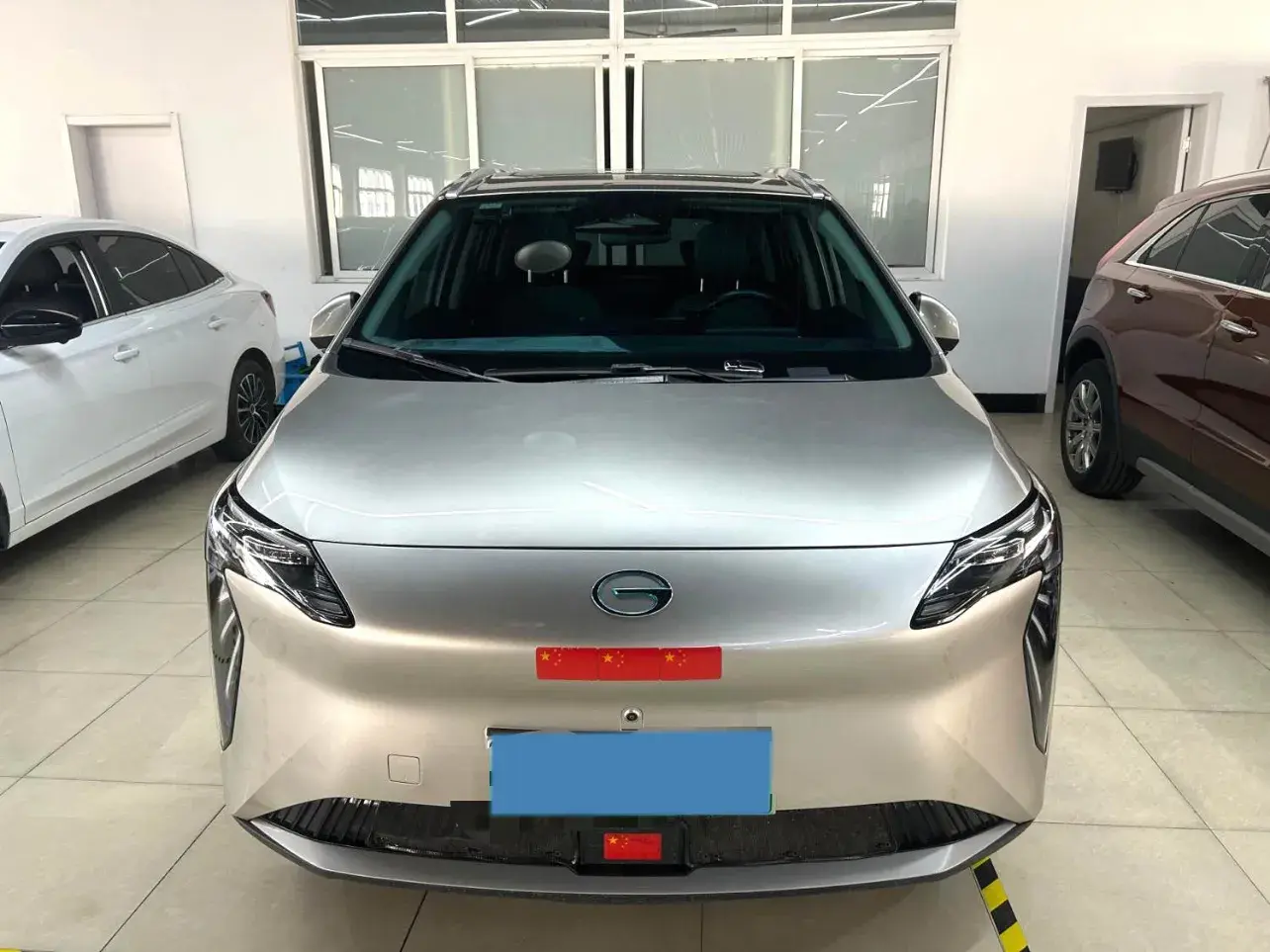 2024 AION Y thumbnail 2